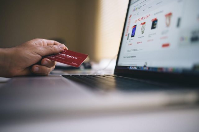 Essential Tips For Creating Your Personal E-Commerce Brand